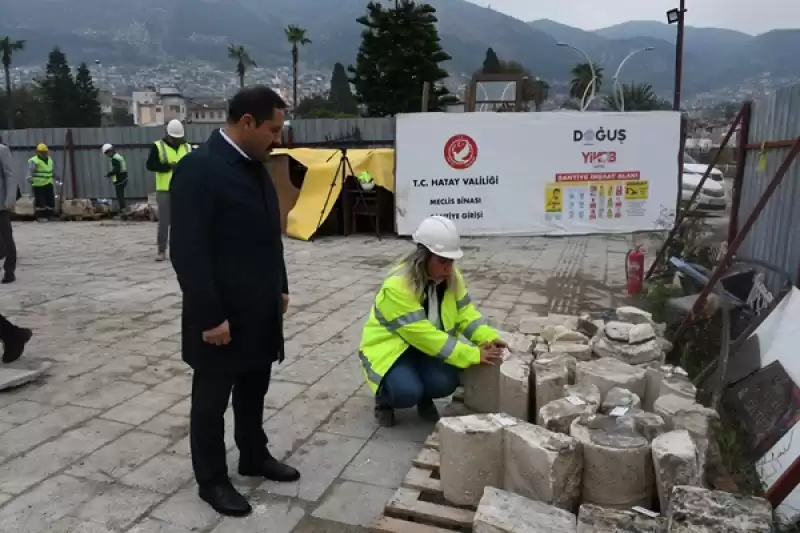 Depremlerin Yıktığı Hatay'daki Tarihi Meclis Binası Yeniden Inşa Edilecek