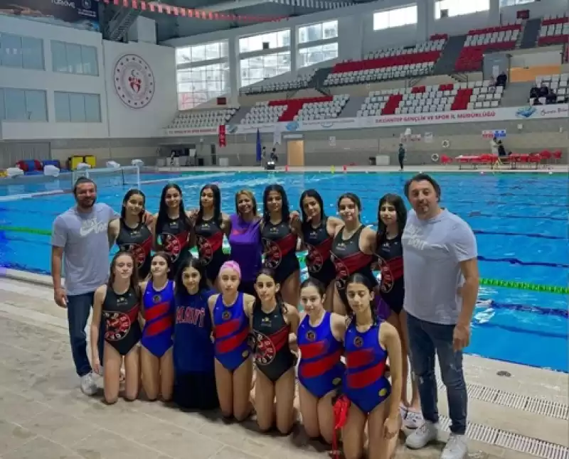 HBB U15 Ve U17 Kadınlar Su Topu Takımlarından çifte Başarı