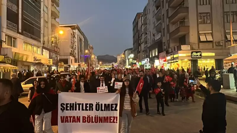 Hatay'da şehit Askerler Için Yürüyüş Düzenlendi