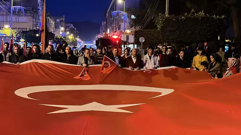 Hatay'da şehit Askerler Için Yürüyüş Düzenlendi