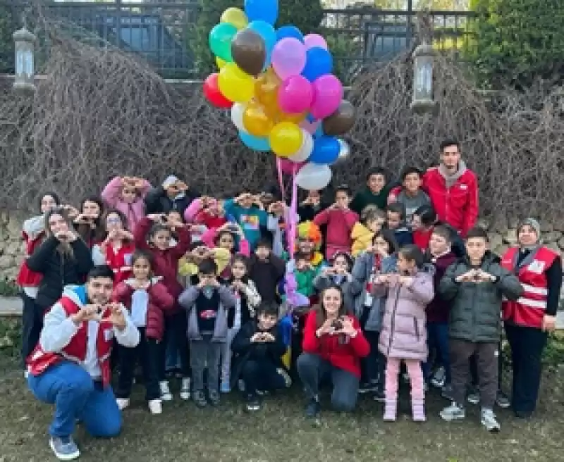 Kızılay Hatay Yeni Yıla Ebeveynlerini Kaybeden çocuklarla Birlikte Girdi