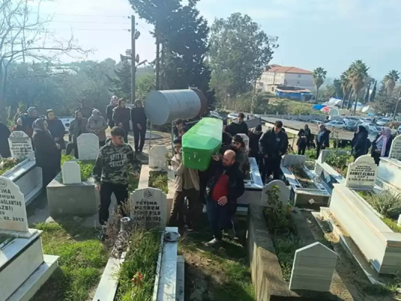 Hatay'da Otomobile çarpan Motosikletin Sürücüsü öldü 