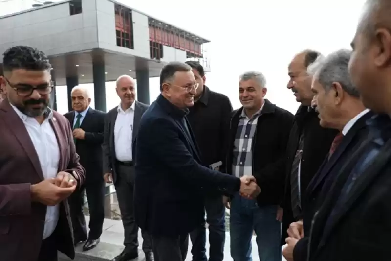 Başkan Savaş 15 Ilçenin Muhtarlar Derneği Ve Konfederasyon Başkanı Ile Bir Araya Geldi