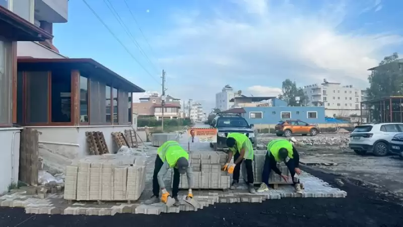 HBB Deprem Ve Yağışlar Nedeniyle Hasar Gören Yolları Yeniliyor