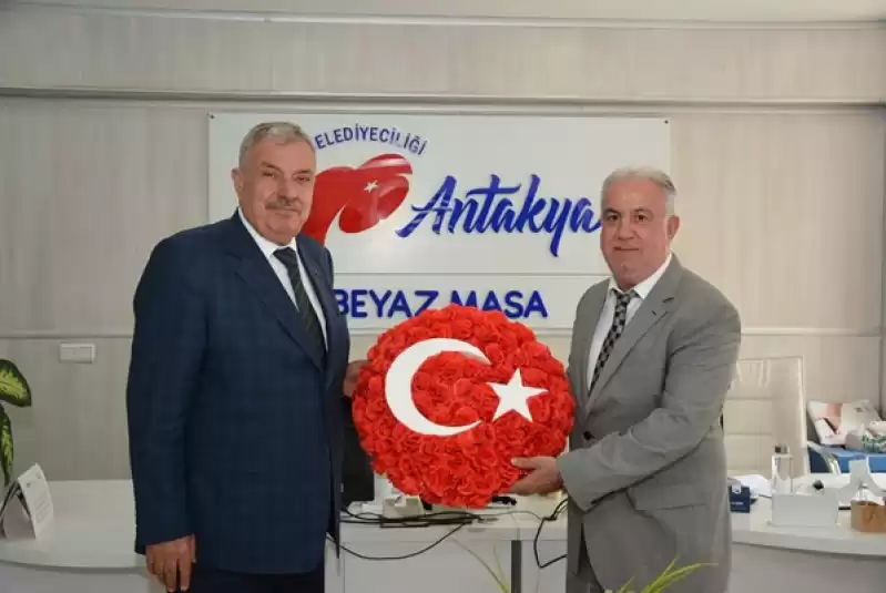 Sol Görüşlüyüm Ama Benim Belediye Başkanım İzzettin Yılmaz