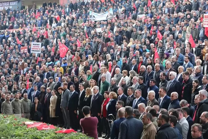 Hatay Büyükşehir Belediye Başkanı Savaş, Halk Buluşmasına Katıldı