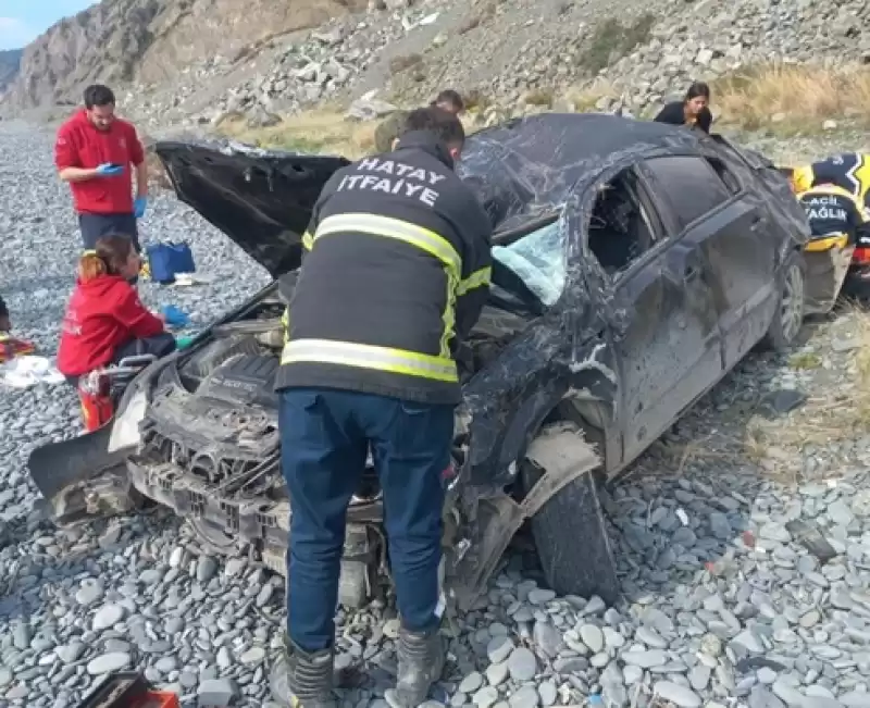 Hatay'da Uçuruma Yuvarlanan Otomobildeki 1 Kişi öldü, 1 Kişi Yaralandı