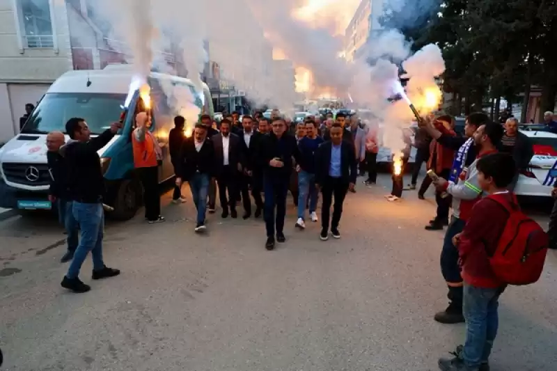 Cumhur Ittifakı Denizciler Seçim Ofisi Açılışında Iki Mehmet Hizmet Sözü Verdi. 