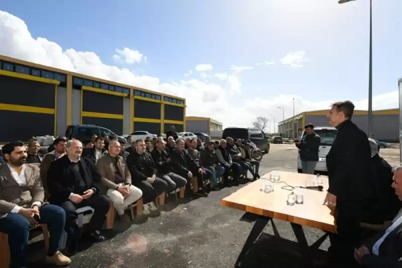 DR. Aksoy’dan Ayakkabı Imalatçilarina Ziyaret