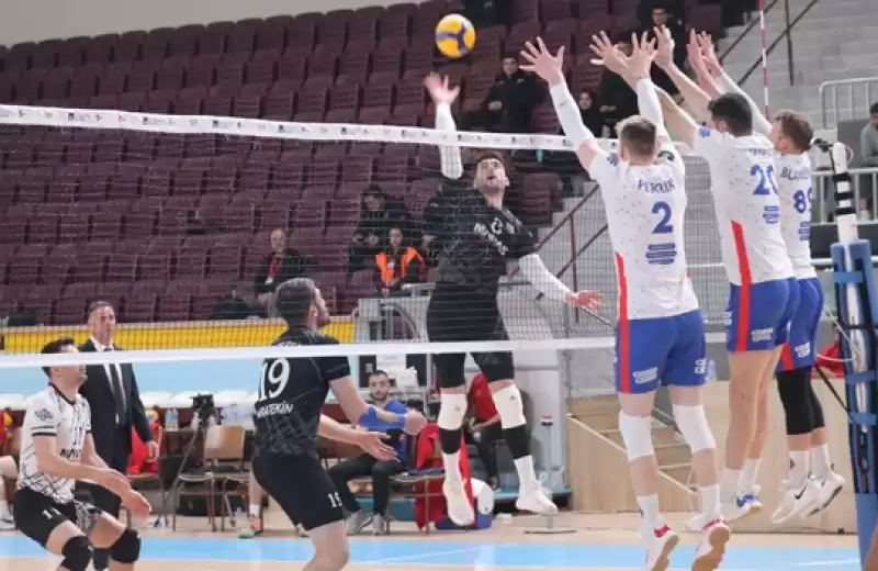 - Hatay Büyükşehir Belediyespor: 0- Halkbank: 3