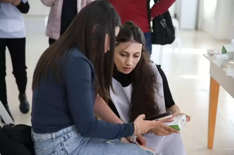 Hatay'da Diyabet Hastası 45 çocuğa Glikoz ölçüm Cihazı Yardımı Yapıldı