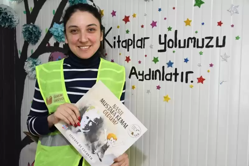 Gönüllü Sağlık çalışanı Depremlerden Sonra Hatay'a 19 Kütüphane Kazandırdı