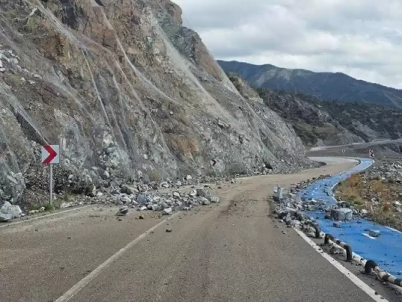 Samandağ Çevlik-Arsuz Sahil Yolu Ulaşıma Kapandı