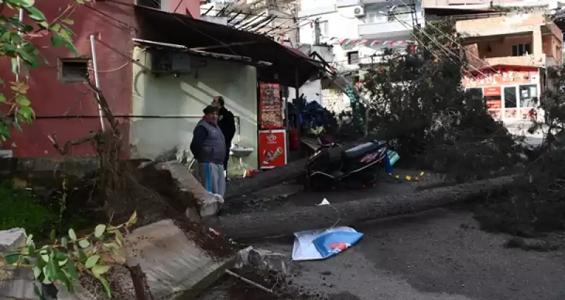 Hatay'da şiddetli Rüzgar Etkili Oldu