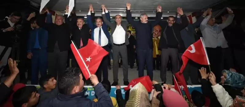 Yapar Antakya’da Başkanlığa Yürüyor