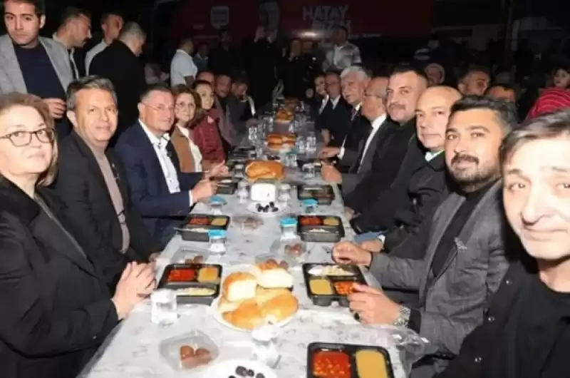 Huzurlu Yarınlar Için Gece Gündüz çalışacağız