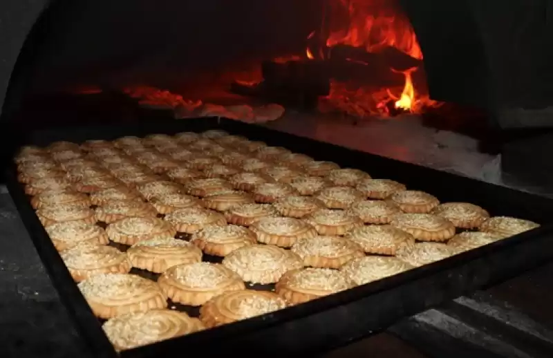 Yıkık şehri Mis Gibi Kömbe Kokusu Sardı