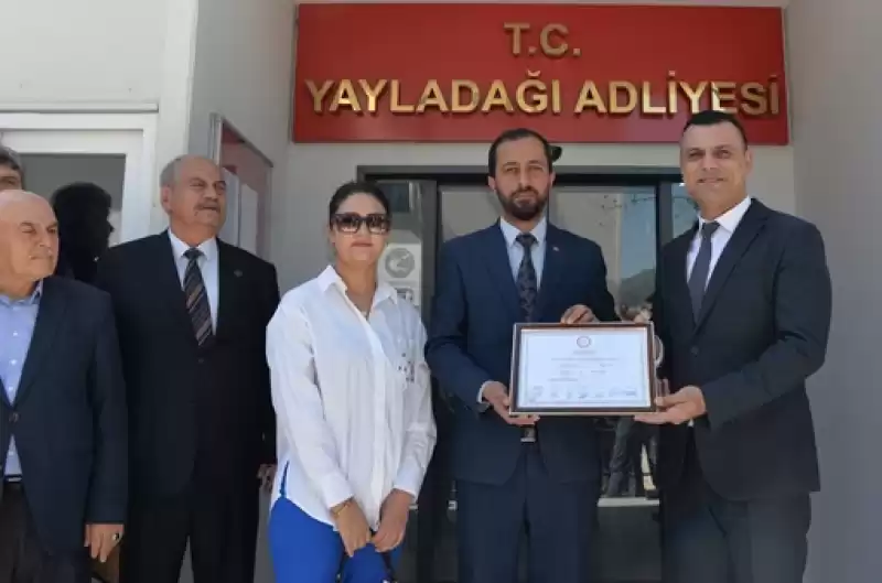 Hatay'da Ilk Mazbatayı Rekor Oyla Seçilen Mehmet Yalçın Aldı