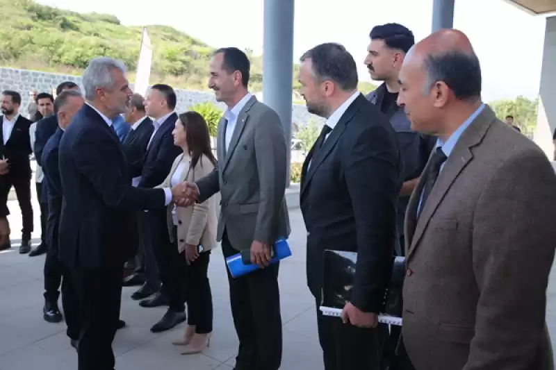 Hatay Büyükşehir Belediye Başkanı Mehmet Öntürk Görevine Başladı