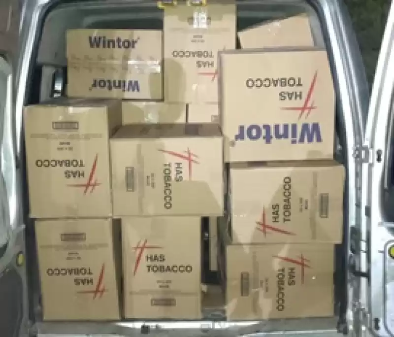 Hatay'da 300 Bin Makaron Bulunan Araçtaki 2 Kişi Gözaltına Alındı