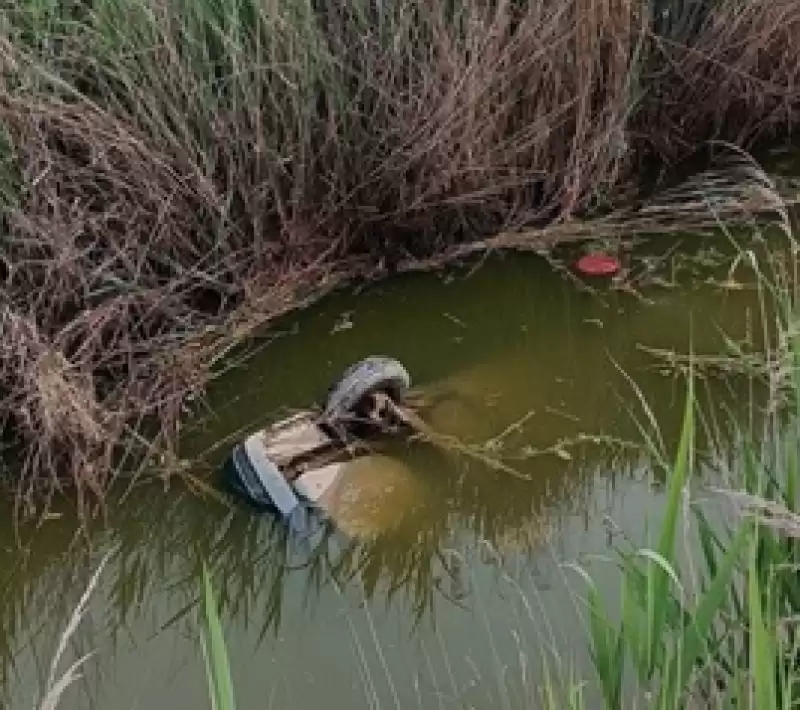 Hatay'da Sulama Kanalına Devrilen Otomobildeki 2 Kişi öldü, 2 Kişi Yaralandı