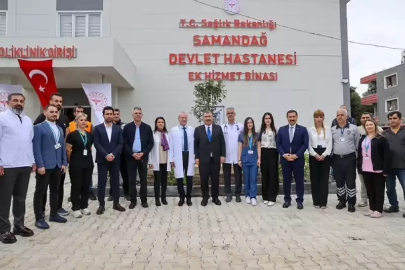 Sağlık Bakanı Koca, Hatay'ın Samandağ Ilçesinde Ziyaretlerde Bulundu