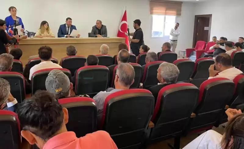 Samandağ Belediye Faaliyet Raporu Oy Birliği Ile Ret Edildi