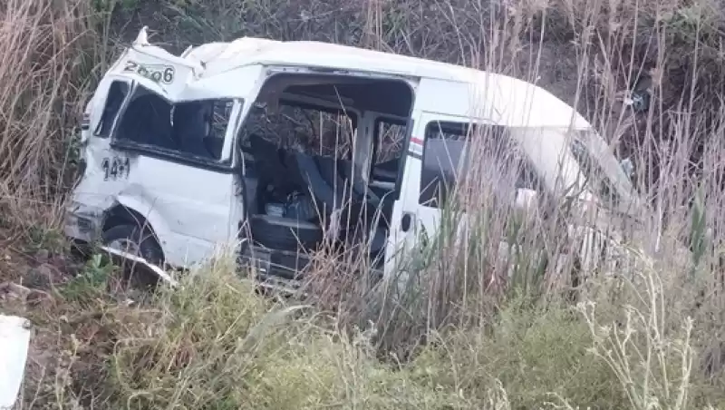 Hatay'da Devrilen Minibüsteki 9 Tarım Işçisi Yaralandı 