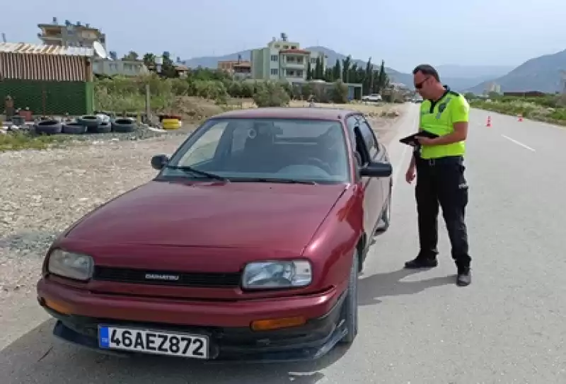 Samandağ'da Trafik Denetiminde 6 Sürücüye Ceza Uygulandı