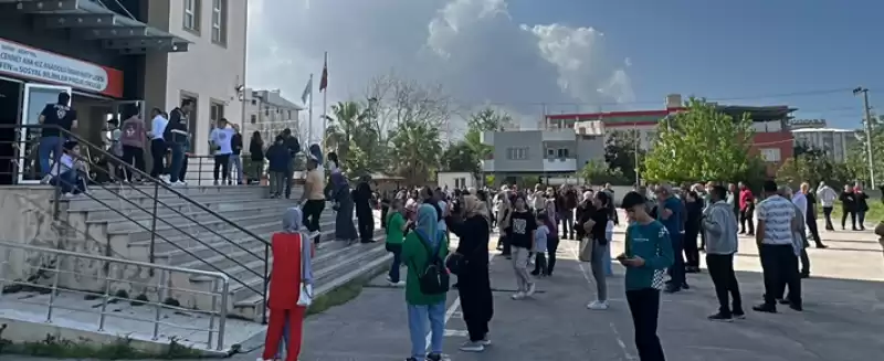 Hatay'da Ilköğretim Ve Ortaöğretim Kurumları Bursluluk Sınavı Yapıldı 