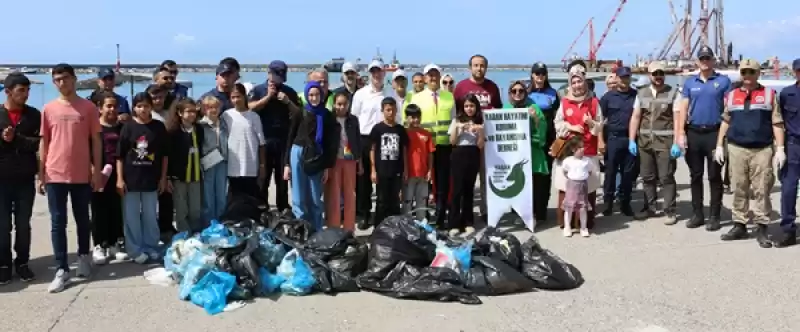 Hatay'da Kıyı Ve Deniz Dibi Temizliği Yapıldı