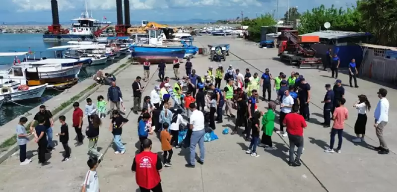 Hatay'da Kıyı Ve Deniz Dibi Temizliği Yapıldı