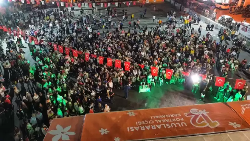 Hatay'da 23 Nisan Ulusal Egemenlik Ve Çocuk Bayramı Fener Alayıyla Kutlandı