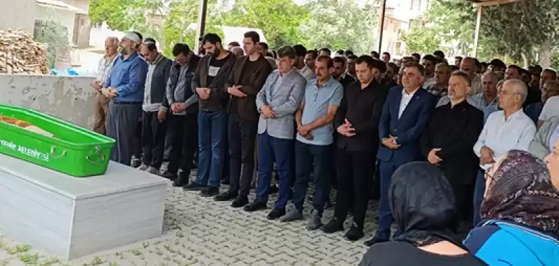 Hatay'da Sulama Kanalında Boğulan çocuğun Cenazesi Defnedildi