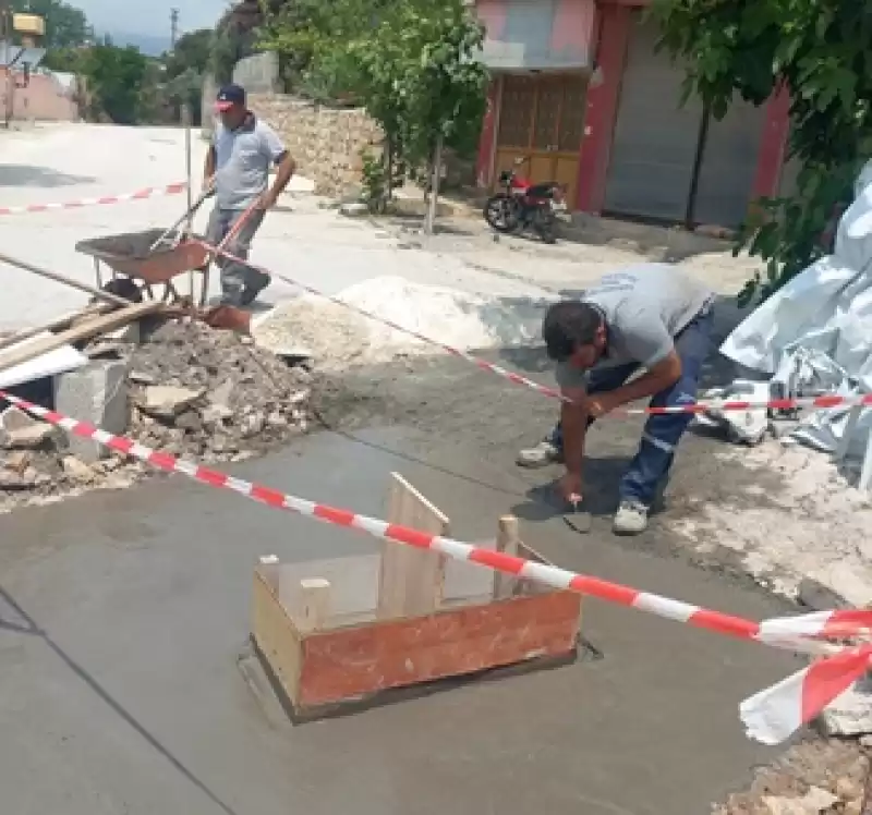 Samandağ Belediyesi Ekipleri 10 Farklı Mahallede çalışmalarını Sürdürüyorlar