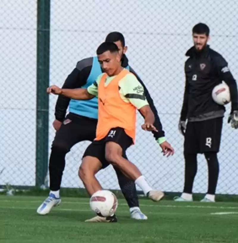 Hatayspor Özhan Pulat Yönetiminde Ilk Idmanını Yaptı