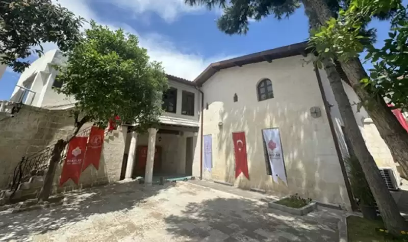Hatay'da Depremlerde Aldığı Hasarın Ardından Restore Edilen Cami Ibadete Açıldı