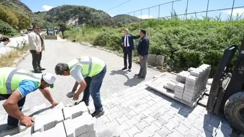 Başkan Yapar Yol çalışmalarını Yerinde Inceledi	