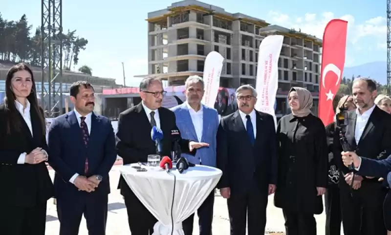 HBB Başkanı Öntürk, Bakan Özhaseki Ve Beraberindeki Heyeti Ağırladı