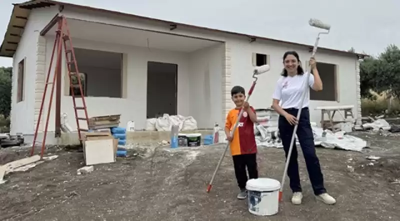 Kerim Ve Kardeşleri Depremde ölen Annelerinin Hayali Olan Eve Kavuşuyor