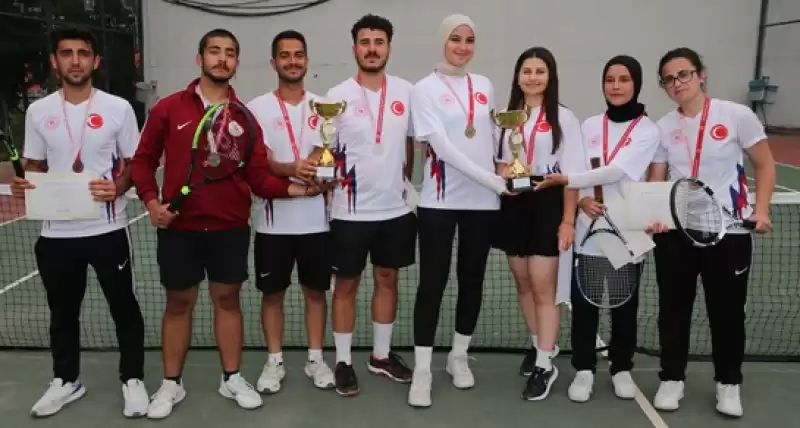 Hatay'da Düzenlenen İller Arası 2. Kort Tenis Turnuvası Tamamlandı