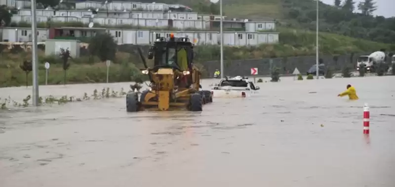 Hatay'da Sağanak Hayatı Olumsuz Etkiledi