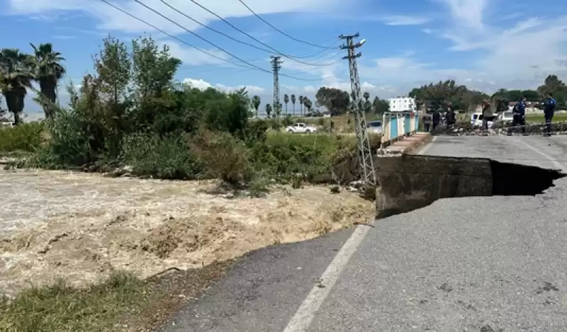 Hatay'da Sağanak Ve Dolu Hayatı Olumsuz Etkiledi