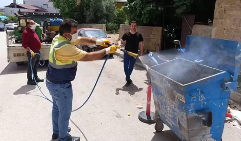 Samandağ'da Larva Ve Uçkuna Karşı Ilaçlama Yapıldı