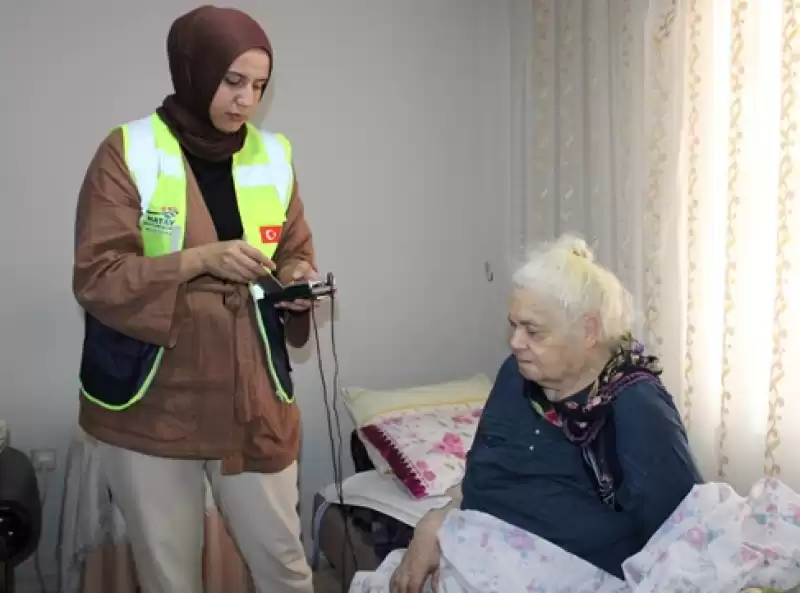 Büyükşehir Evde Sağlık Ve Bakım Hizmeti Ile Vatandaşın Yanında