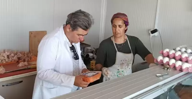 Okul çevrelerinde Gıda Satışı Yapan Iş Yerlerinde Hijyen Ve Ruhsat Denetimleri