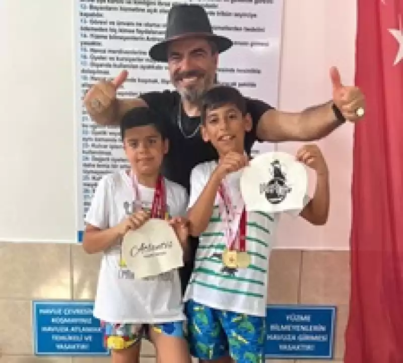Aslanyürek Ve Cımbız Havuzda Madalyaları Topladı