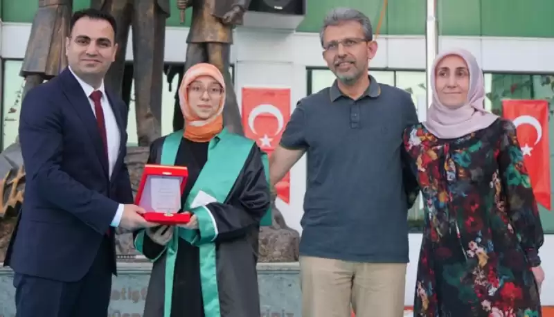 Hatay Doğa Koleji’nde Mezuniyet Coşkusu