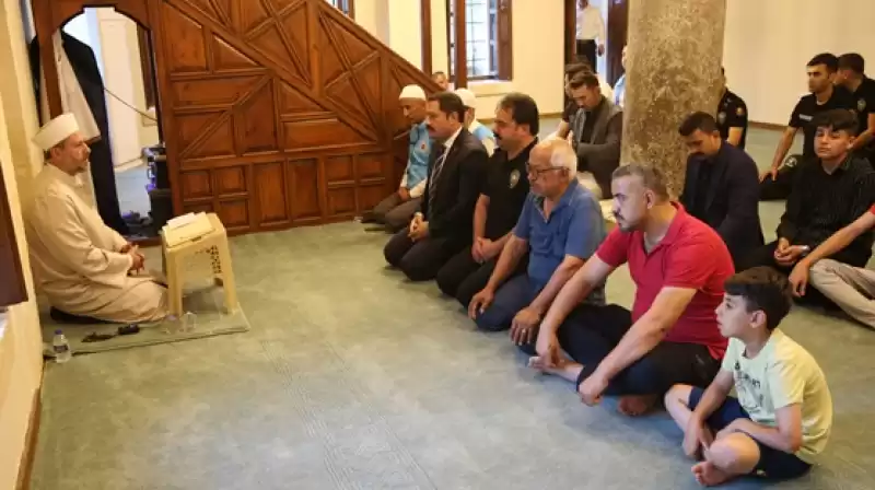 Hatay Da Kurban Bayramı Namazı Kılındı