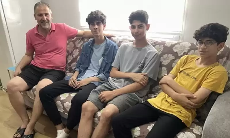 Hatay'da Depremlerde Kaybettiği Eşinin Emaneti 3 çocuğuna Gözü Gibi Bakıyor